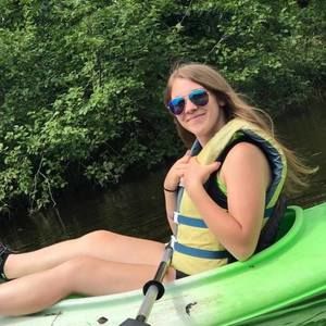 Meet your Posher, Danielle